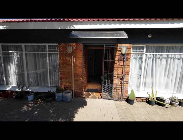 3 BEDROOM HOUSE FOR SALE IN LANGENHOVENPARK